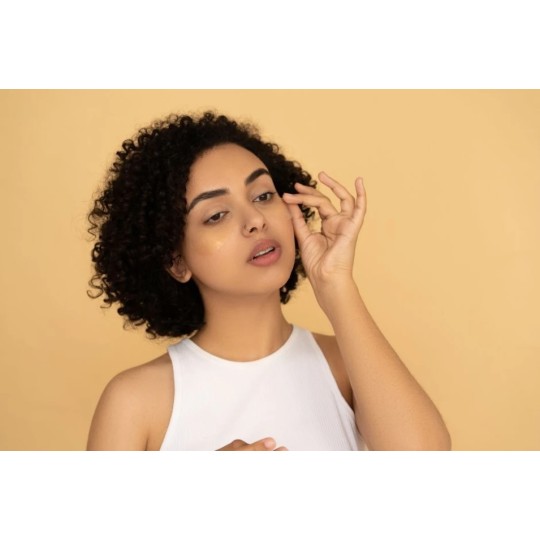 Poche sous les yeux : comment les éviter et les anticiper ?